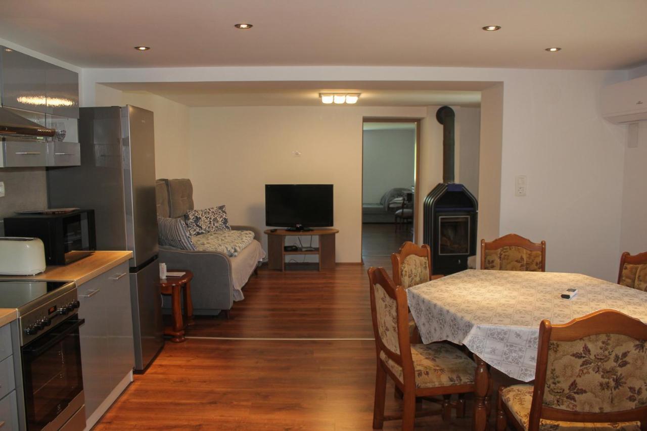 Das Blaue Haus Guesthouse - Kovacshida Εξωτερικό φωτογραφία